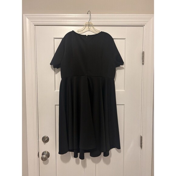 SHEIN Curve Black Scallop Trim V Neck Dress Women’s Size 3X Goth LBD Cocktail - Picture 5 of 6